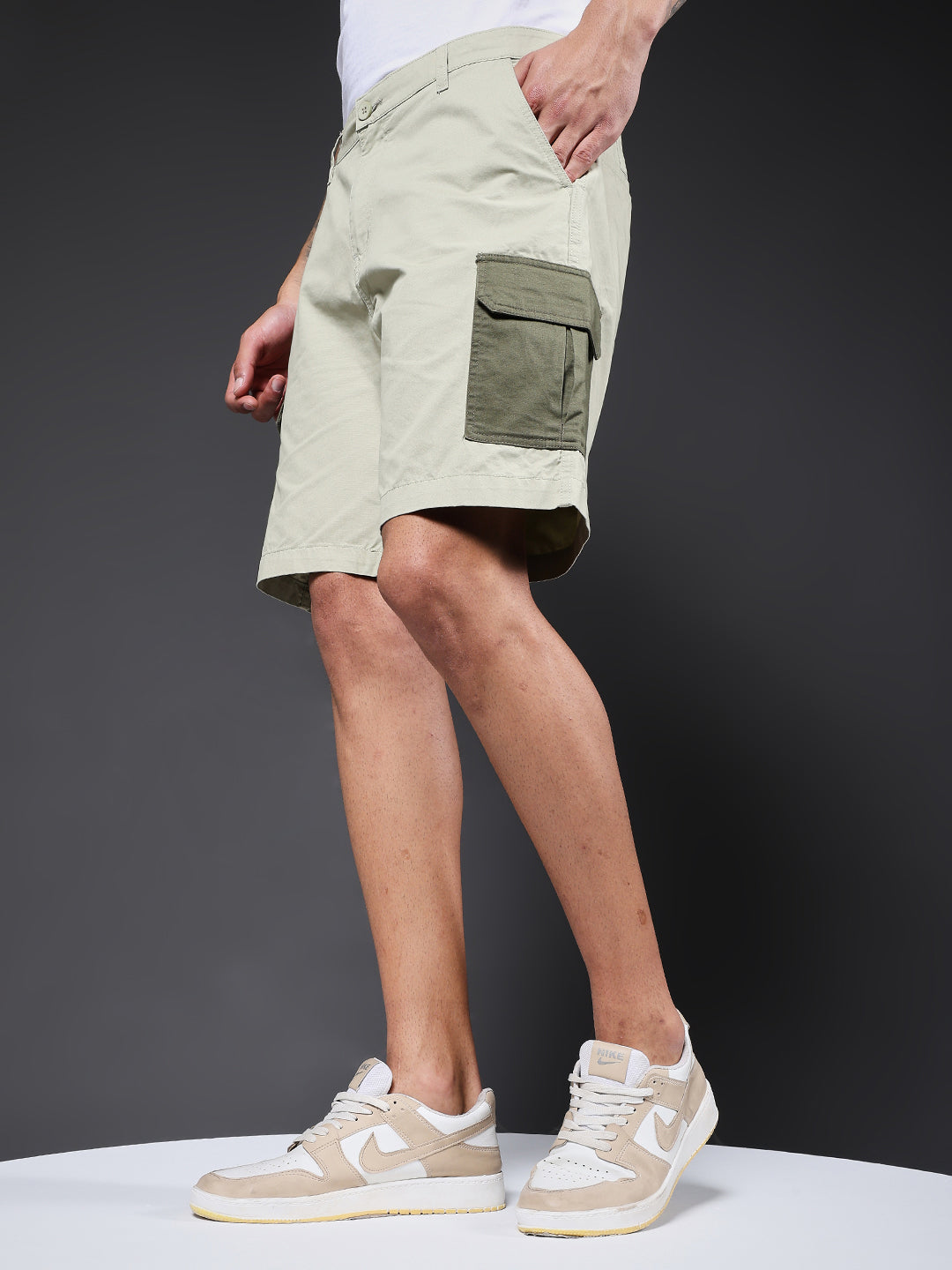 Men's Cotton Utility Cargo Shorts with Multi-Pockets – Olive Green